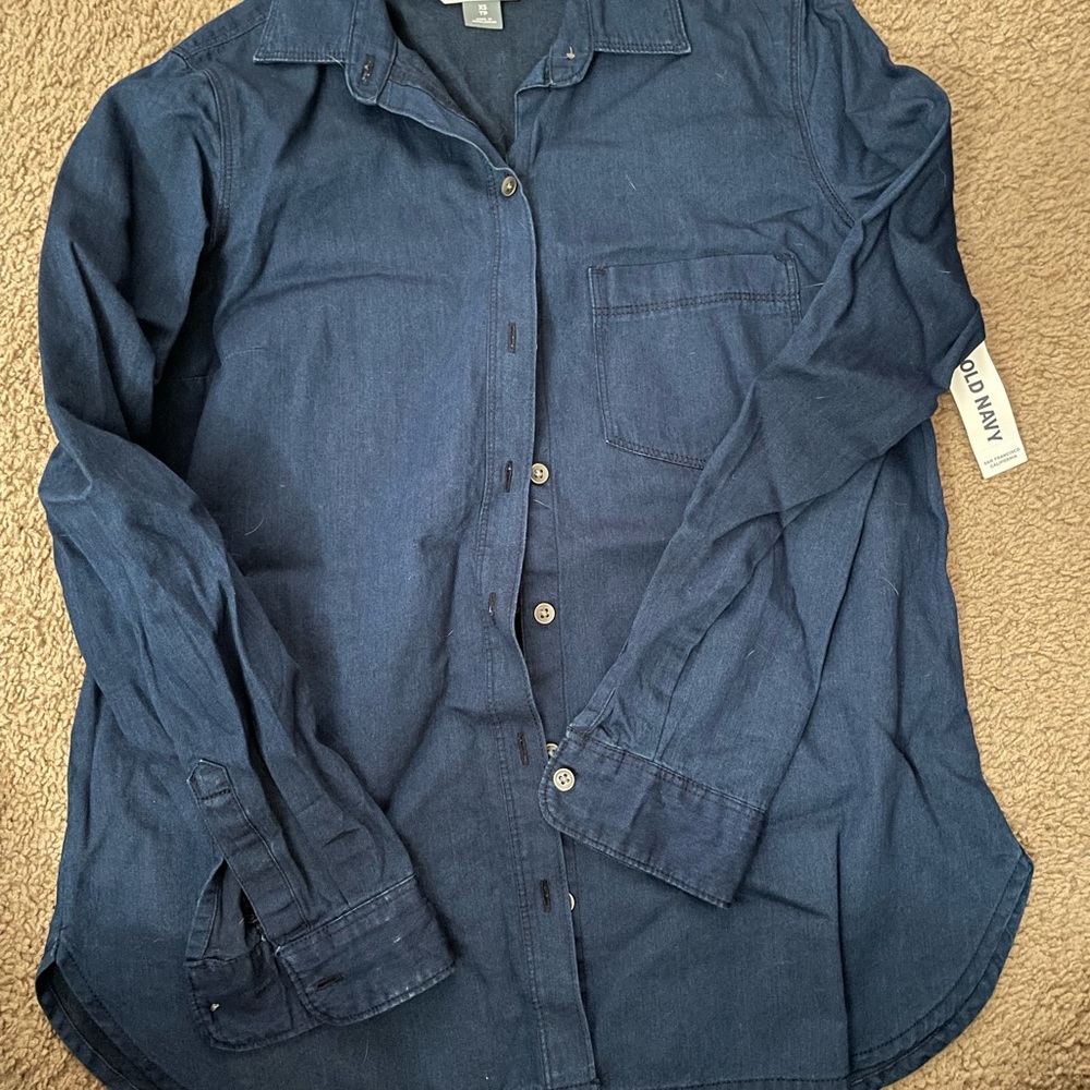 XS Old Navy Long Sleeve Button Down NWT
